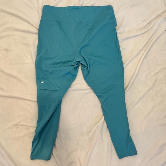 Fabletics Yitty Plus Size Anywhere Motion 365 High Waisted Leggings in Maui Blue - Picture 4 of 5